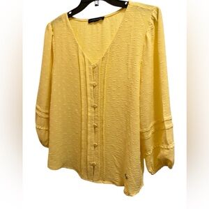 Adrienne Vittadini Women’s Yellow Embossed Puffed Detailed Sleeve Top Size L